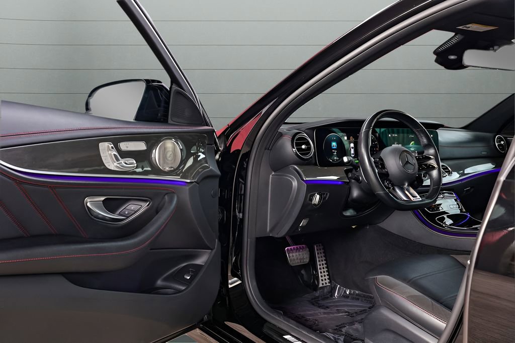 Used 2021 Mercedes-Benz E 53 AMG 4MATIC Sedan image 34
