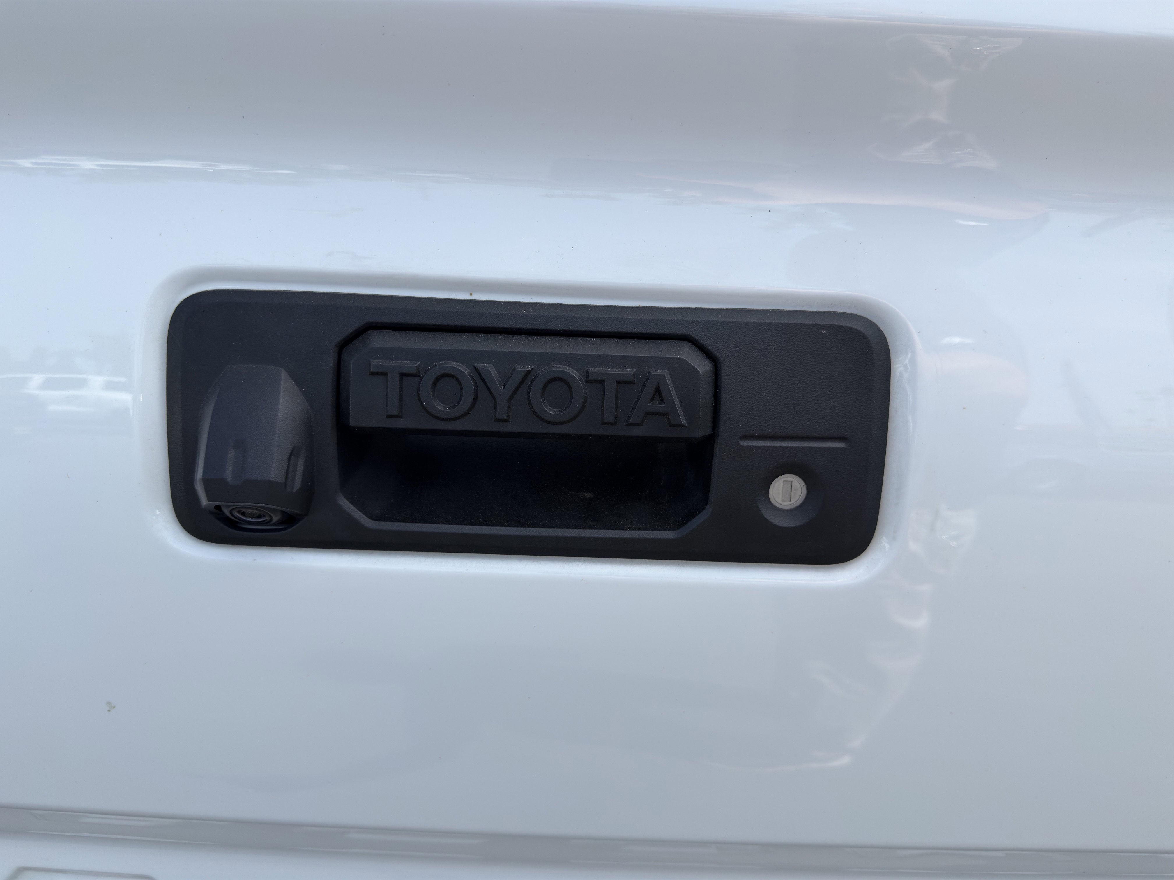 Used 2023 Toyota Tacoma SR5 RWD image 14