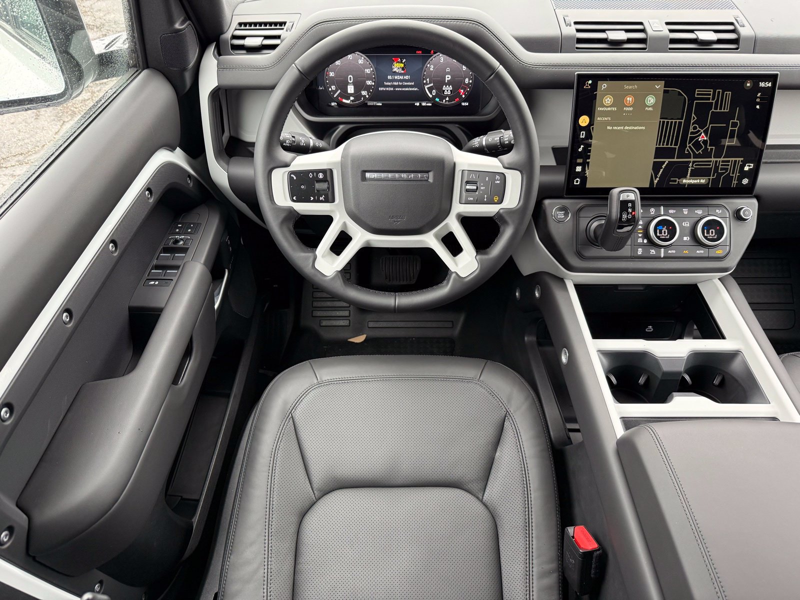 New 2026 Land Rover Defender 110 S AWD/4WD image 20