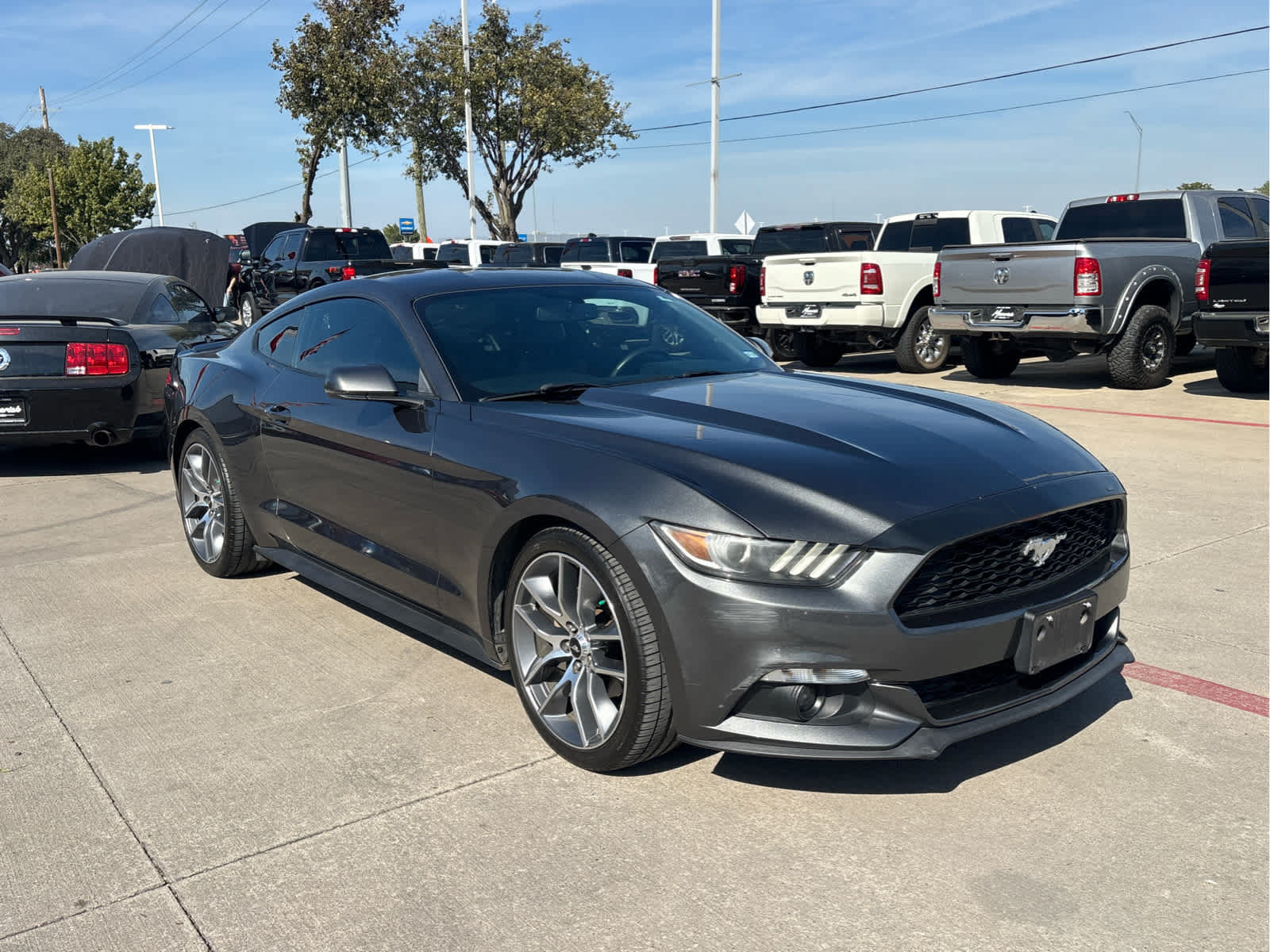 Used 2016 Ford Mustang Premium RWD image 2