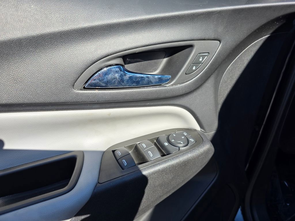 Used 2022 Chevrolet Equinox LS w/ LS Convenience Package image 13