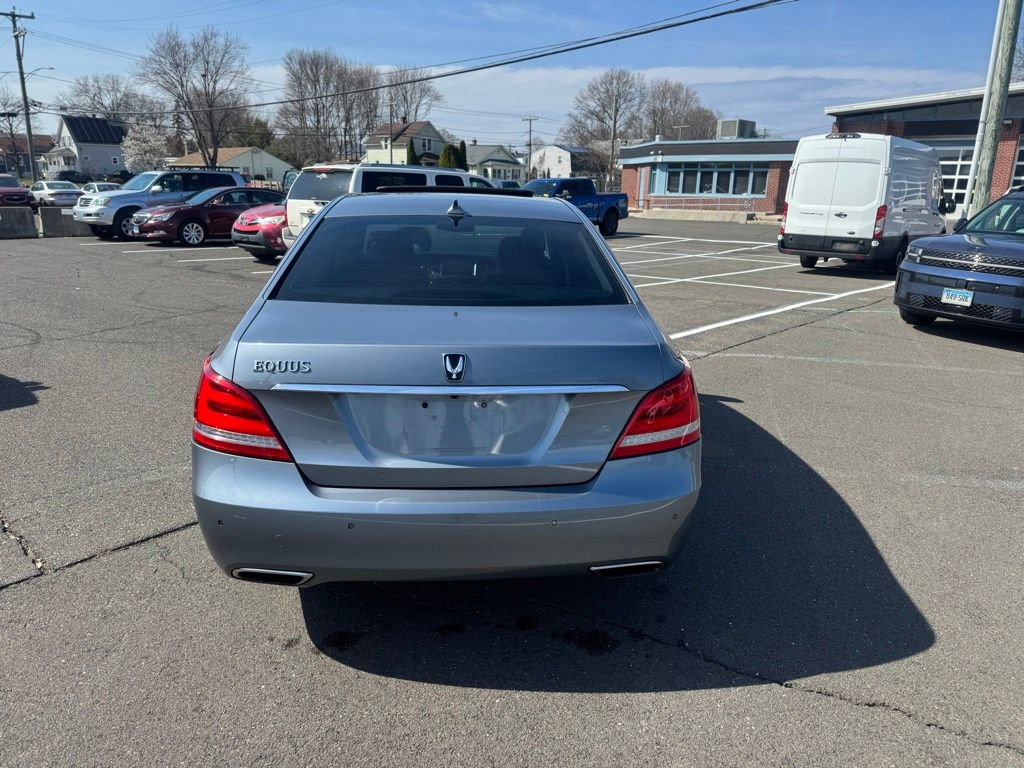 Used 2014 Hyundai Equus Signature RWD image 6