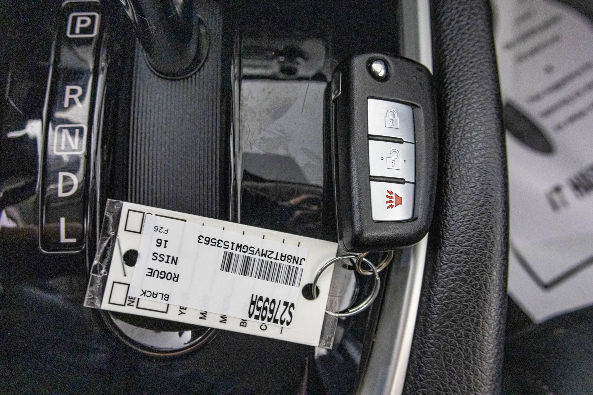 Used 2016 Nissan Rogue S AWD/4WD image 27