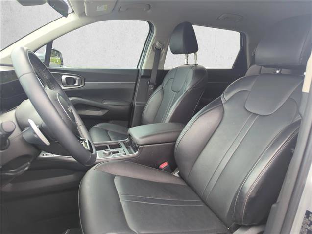 Used 2025 Kia Sorento EX AWD/4WD image 18