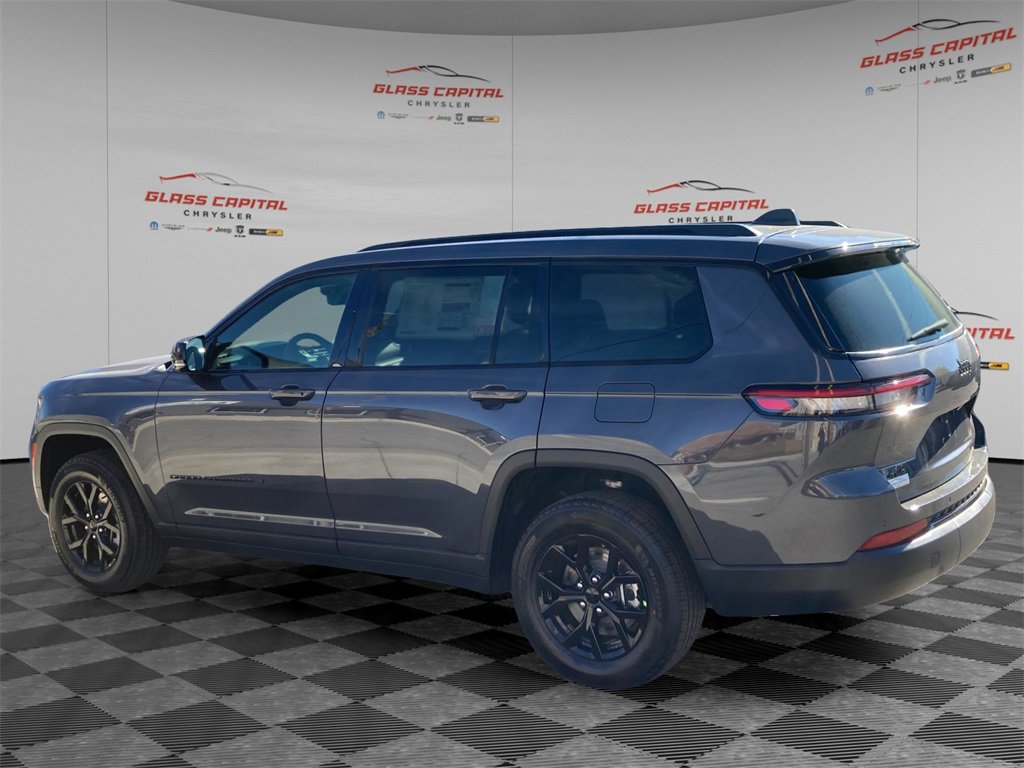 New 2025 Jeep Grand Cherokee L Altitude image 5