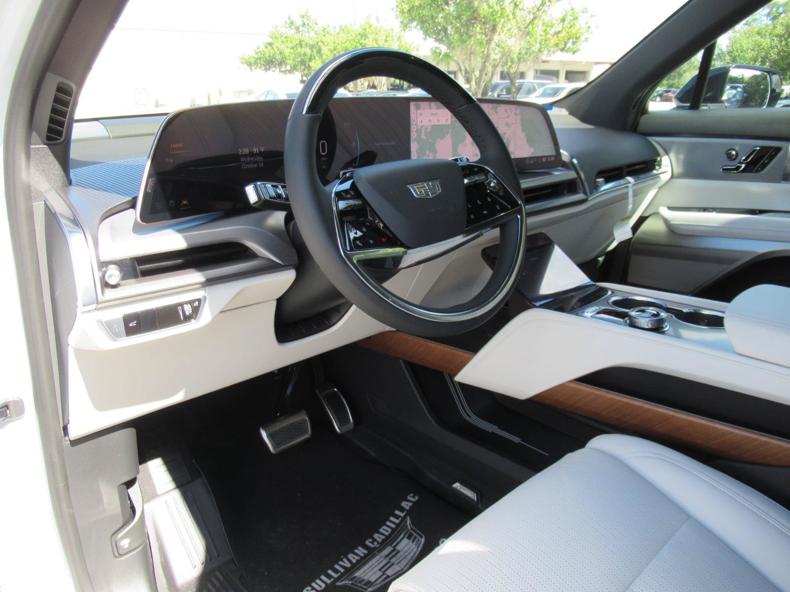 New 2027 Cadillac Vistiq Sport AWD/4WD image 17