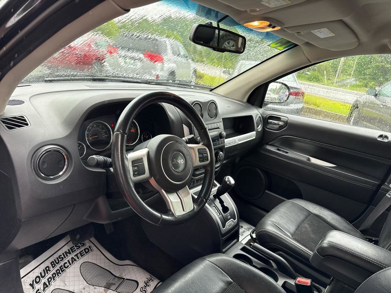 Used 2015 Jeep Compass Latitude AWD/4WD image 13