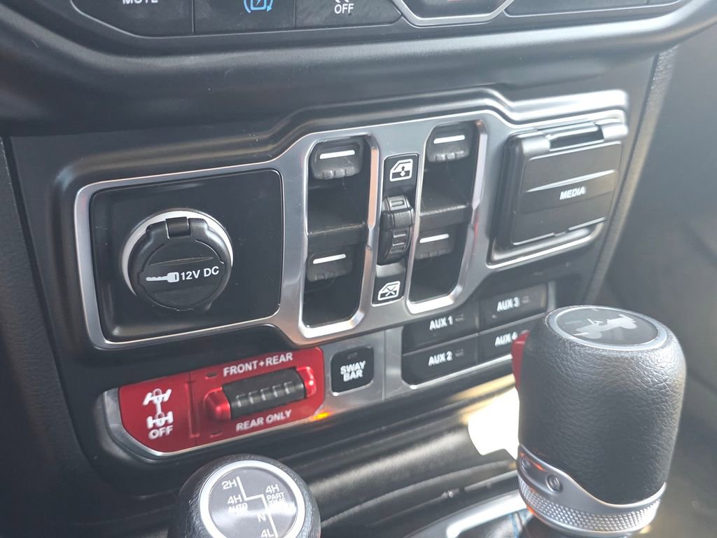 Used 2023 Jeep Wrangler Unlimited Rubicon 4xe w/ Steel Bumper Group image 30