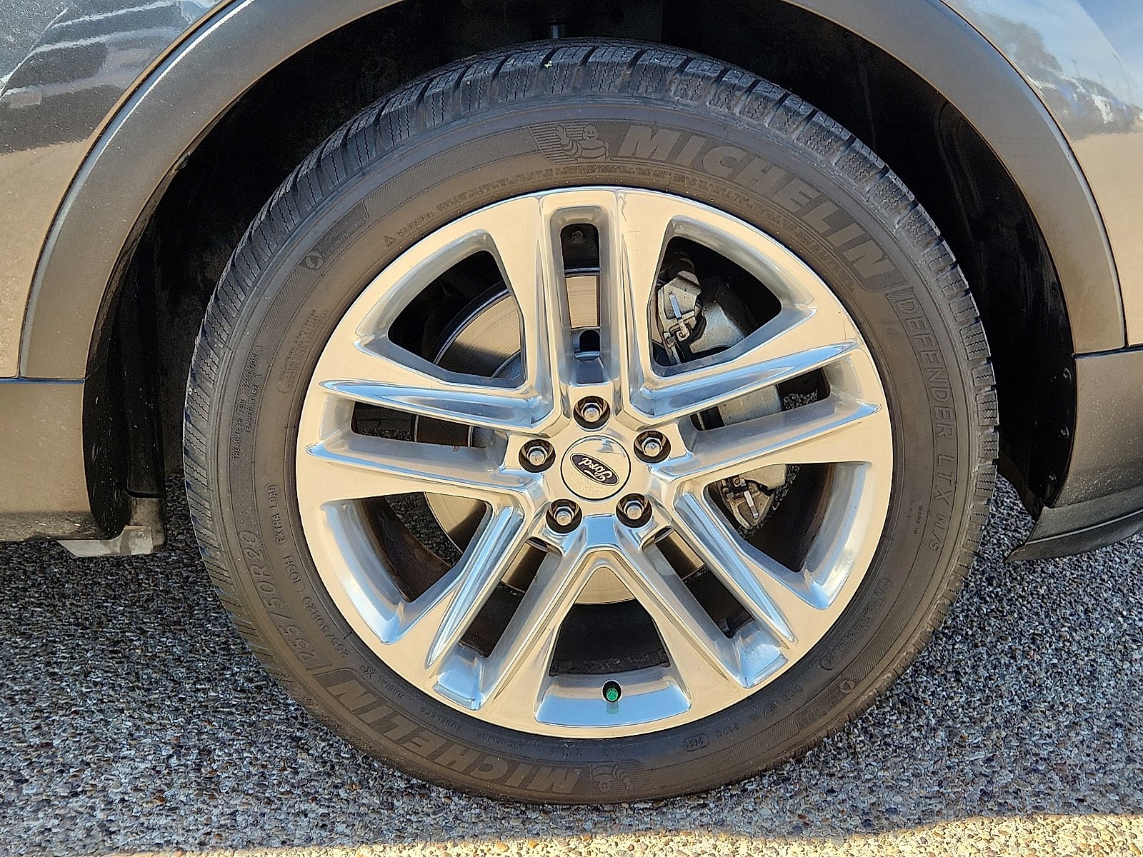 Used 2017 Ford Explorer XLT w/ Equipment Group 202A image 7