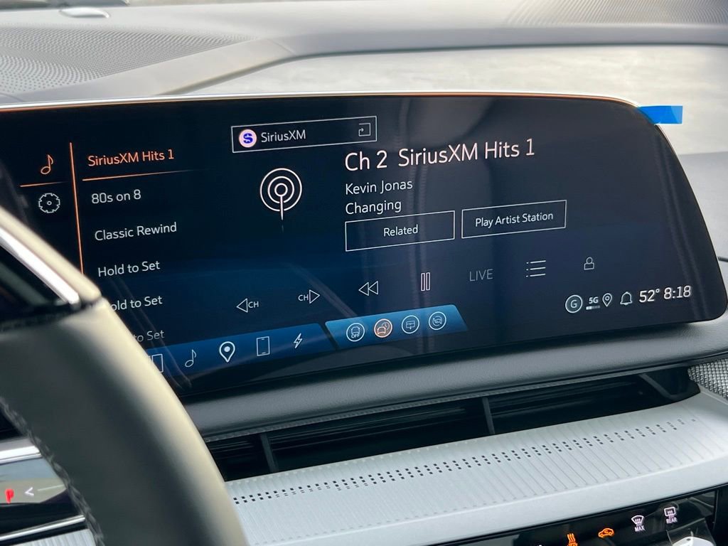 New 2026 Cadillac Optiq Luxury 1 image 41
