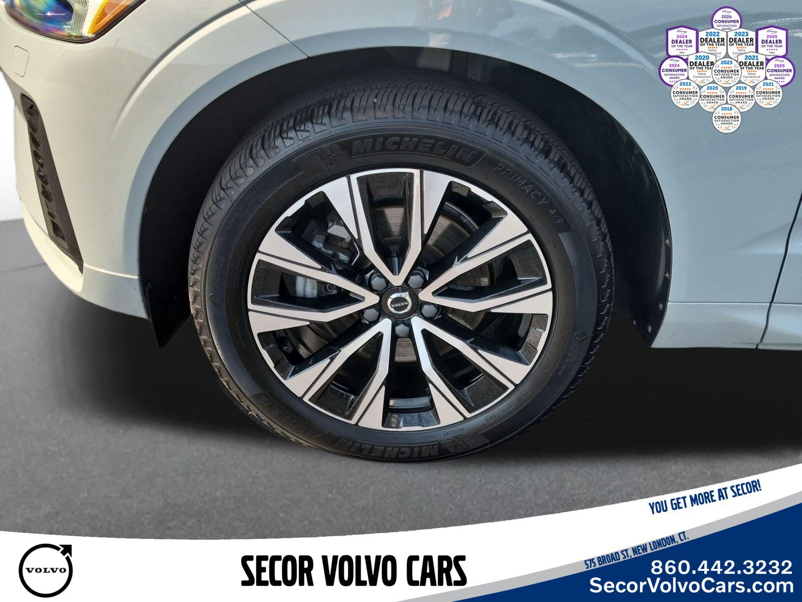 Used 2024 Volvo XC60 B5 Core w/ Protection Package Premier AWD/4WD image 25