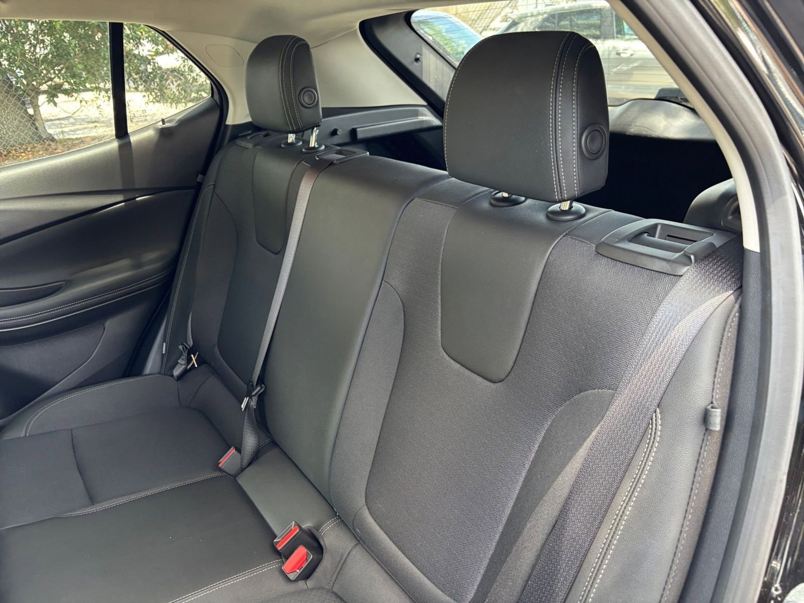 Used 2025 Buick Encore GX Preferred FWD image 36