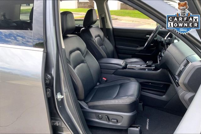 Used 2023 Nissan Pathfinder SL w/ SL Premium Package FWD image 7