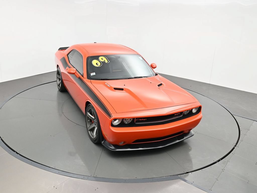 Used 2009 Dodge Challenger SRT8 RWD image 31