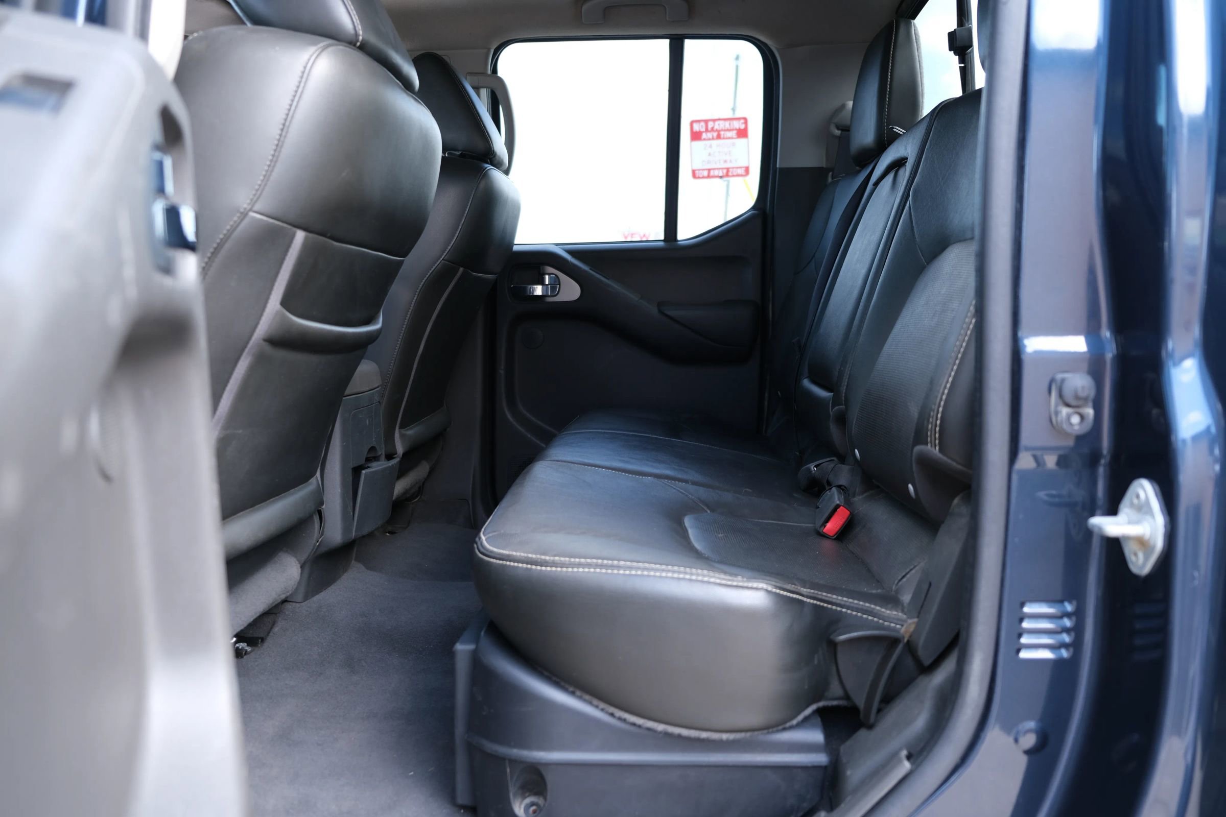 Used 2021 Nissan Frontier PRO-4X w/ Pro-4x Utility Package AWD/4WD image 12