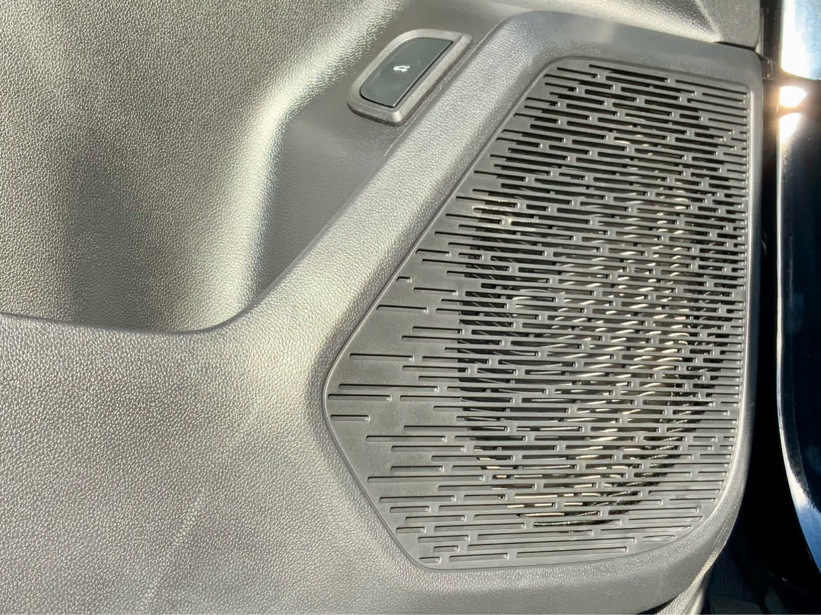 New 2026 GMC Terrain AT4 w/ LPO, Black Badging Package image 52