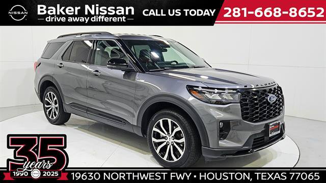 Used 2025 Ford Explorer ST-Line AWD/4WD image 1