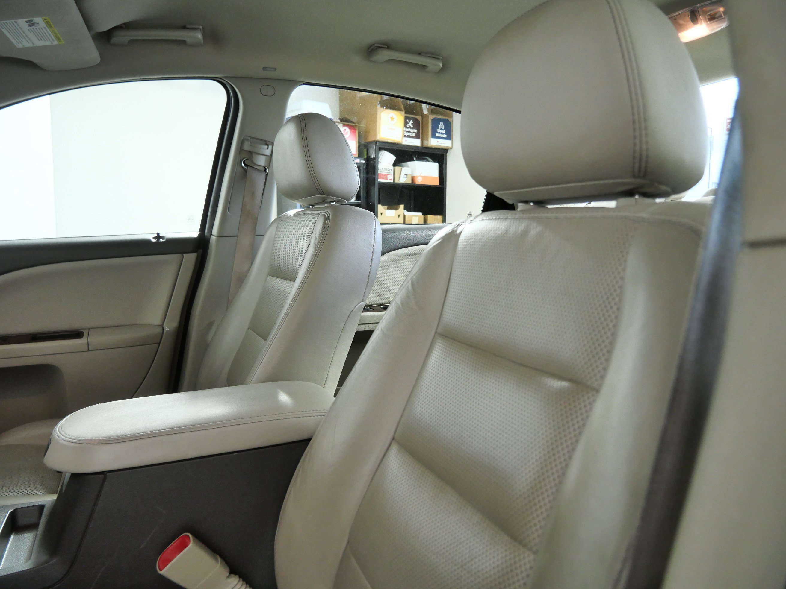 Used 2008 Ford Taurus Limited FWD image 18