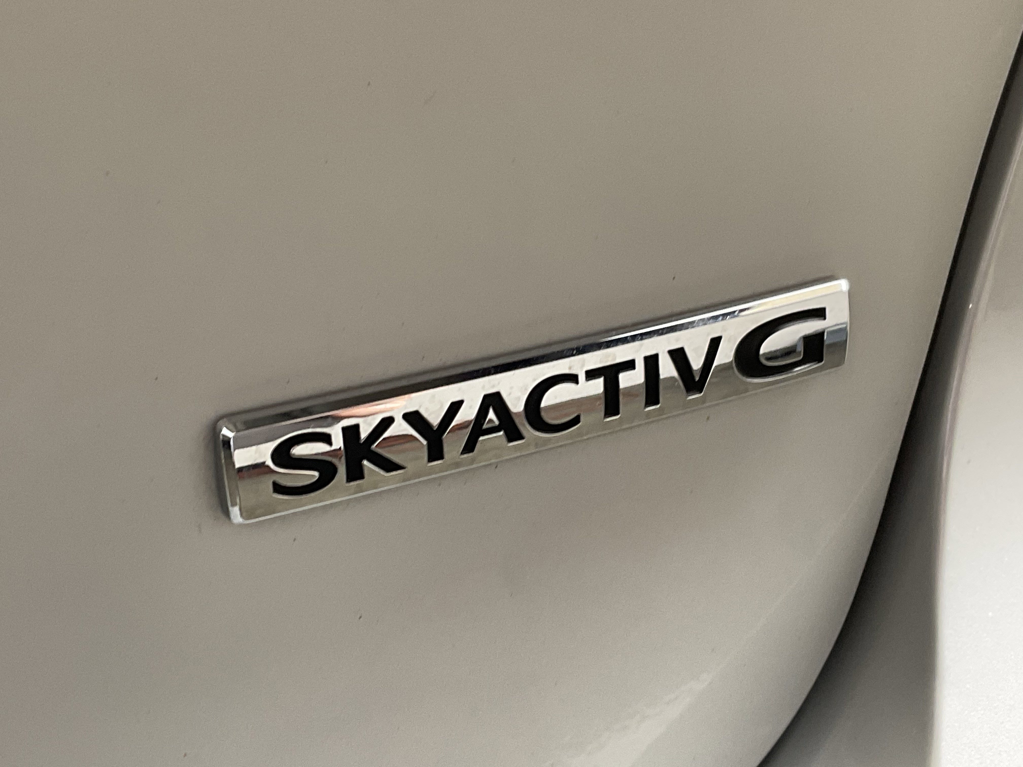 Used 2024 MAZDA MAZDA3 s FWD image 8