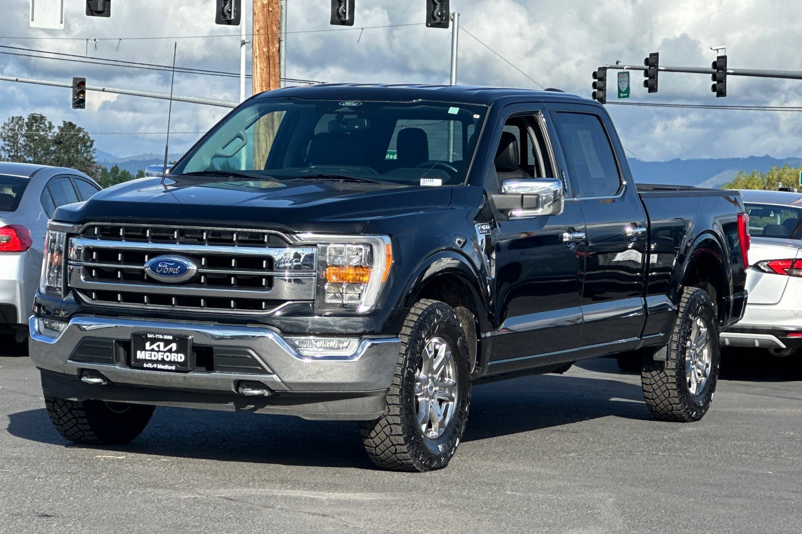 Used 2021 Ford F150 Lariat image 9