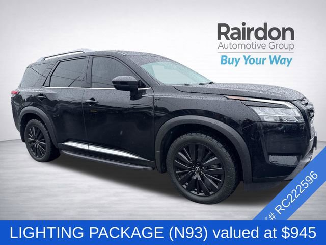 Used 2024 Nissan Pathfinder Platinum w/ Lighting Package (N93) image 2