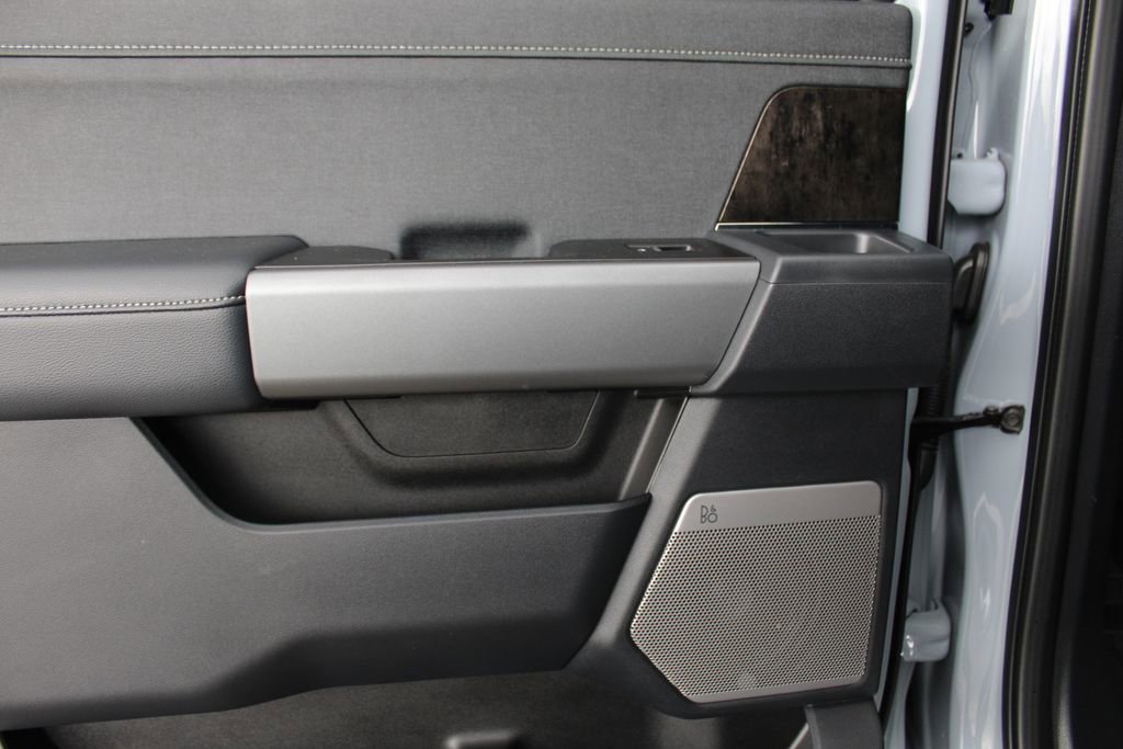 Used 2025 Ford F250 Lariat w/ FX4 Off-Road Package image 51