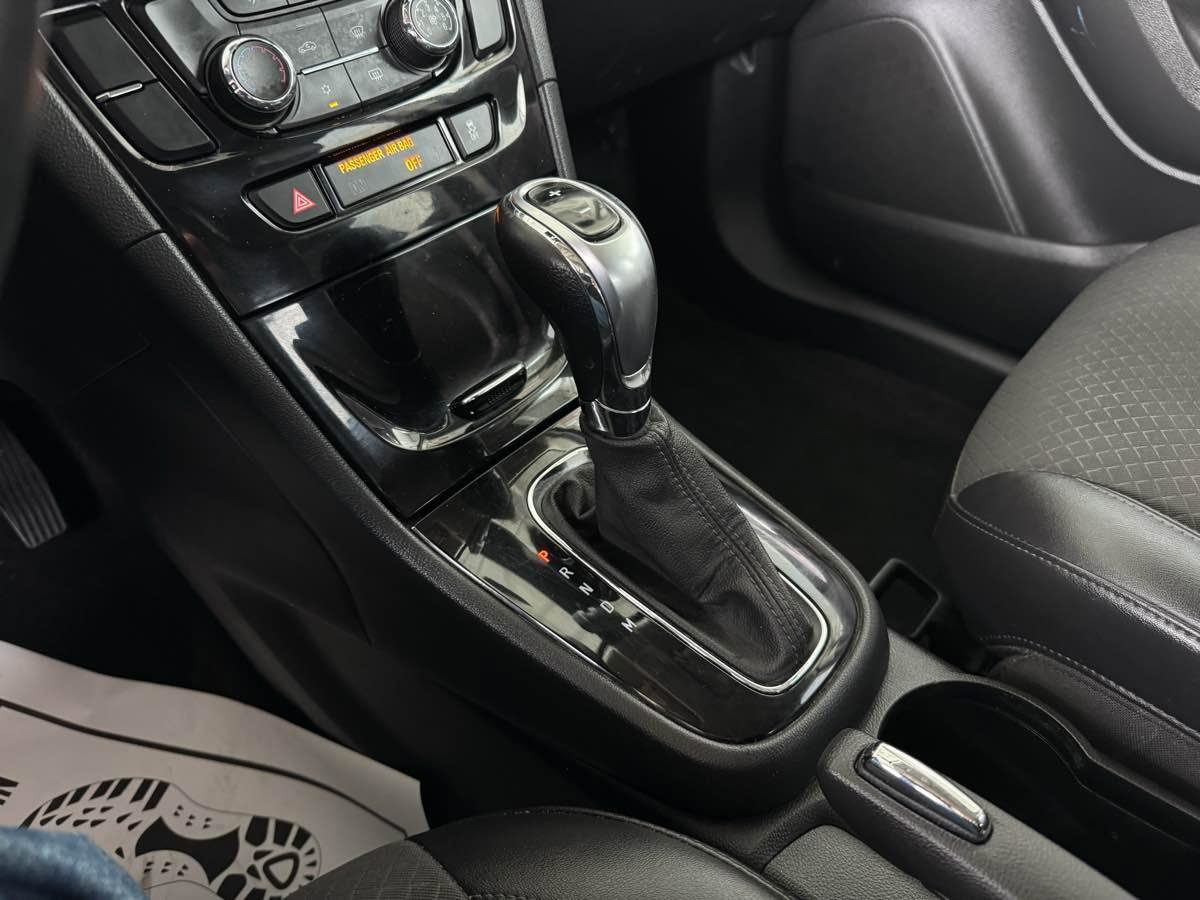 Used 2018 Buick Encore Preferred image 11