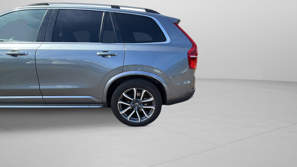 Used 2019 Volvo XC90 T5 Momentum w/ Multimedia Package AWD/4WD image 35