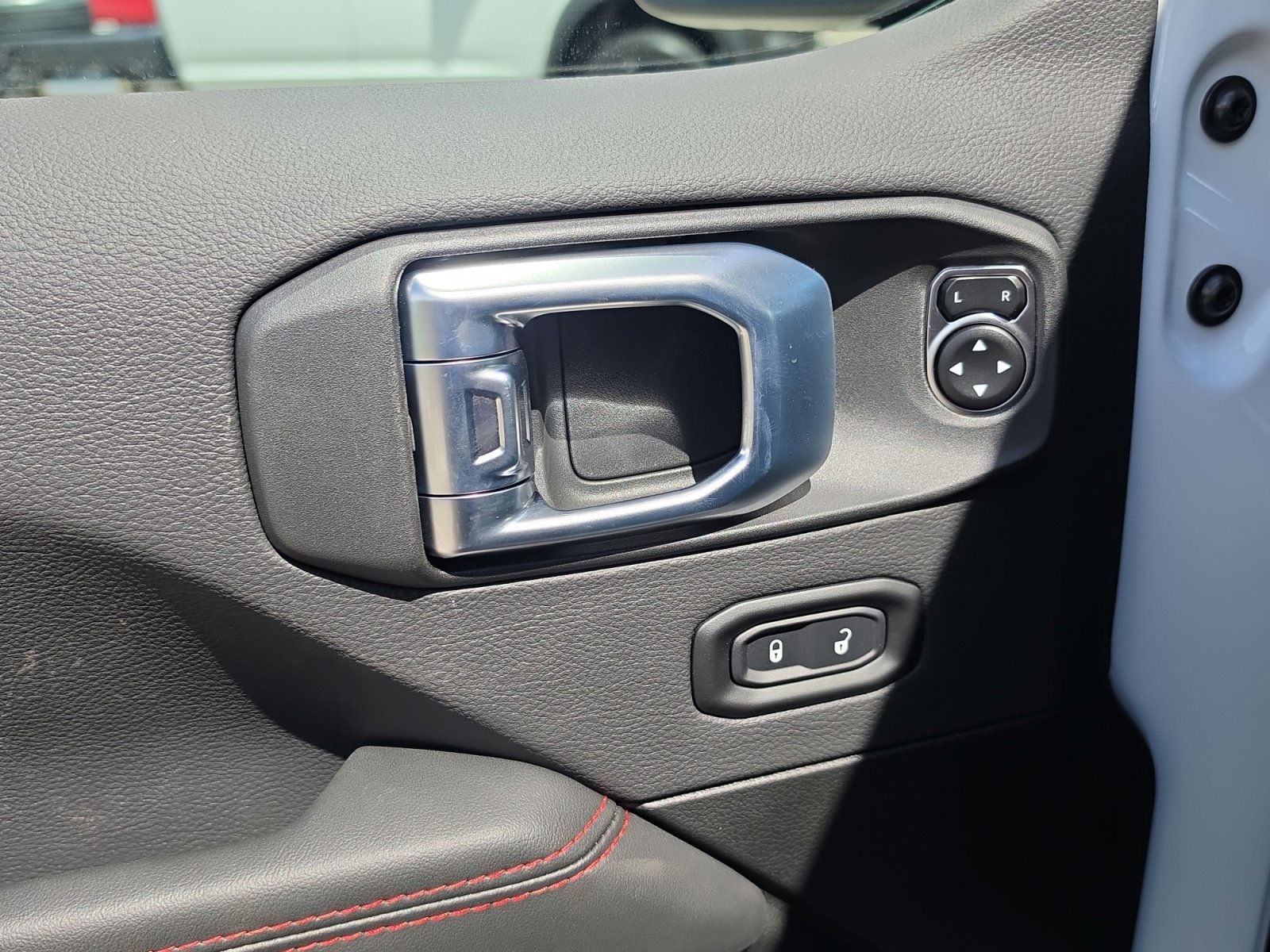 New 2026 Jeep Gladiator Rubicon AWD/4WD image 17