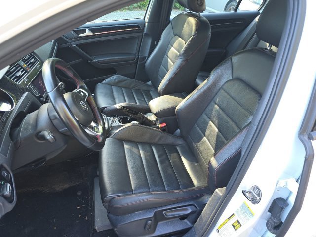 Used 2015 Volkswagen GTI SE FWD image 13