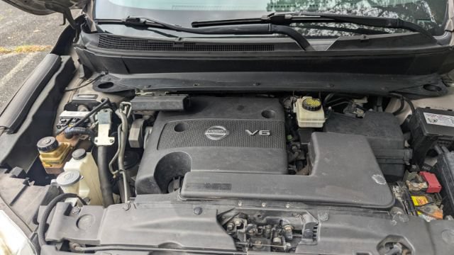 Used 2014 Nissan Pathfinder S AWD/4WD image 37