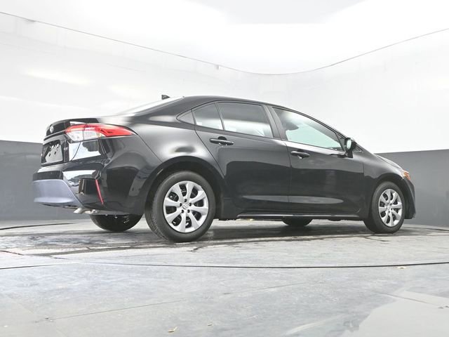 Used 2025 Toyota Corolla LE FWD image 23