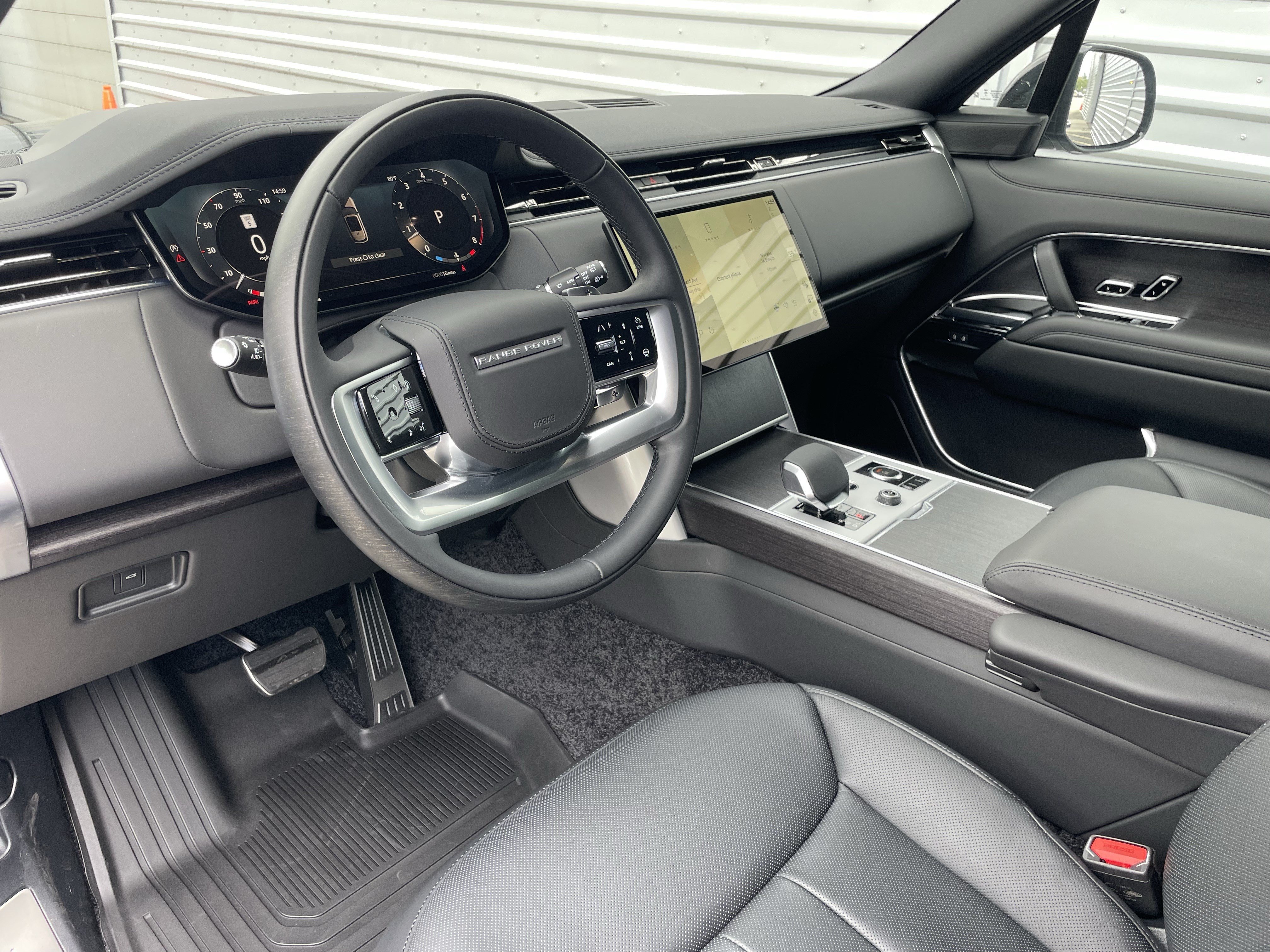 New 2027 Land Rover Range Rover SE AWD/4WD image 13