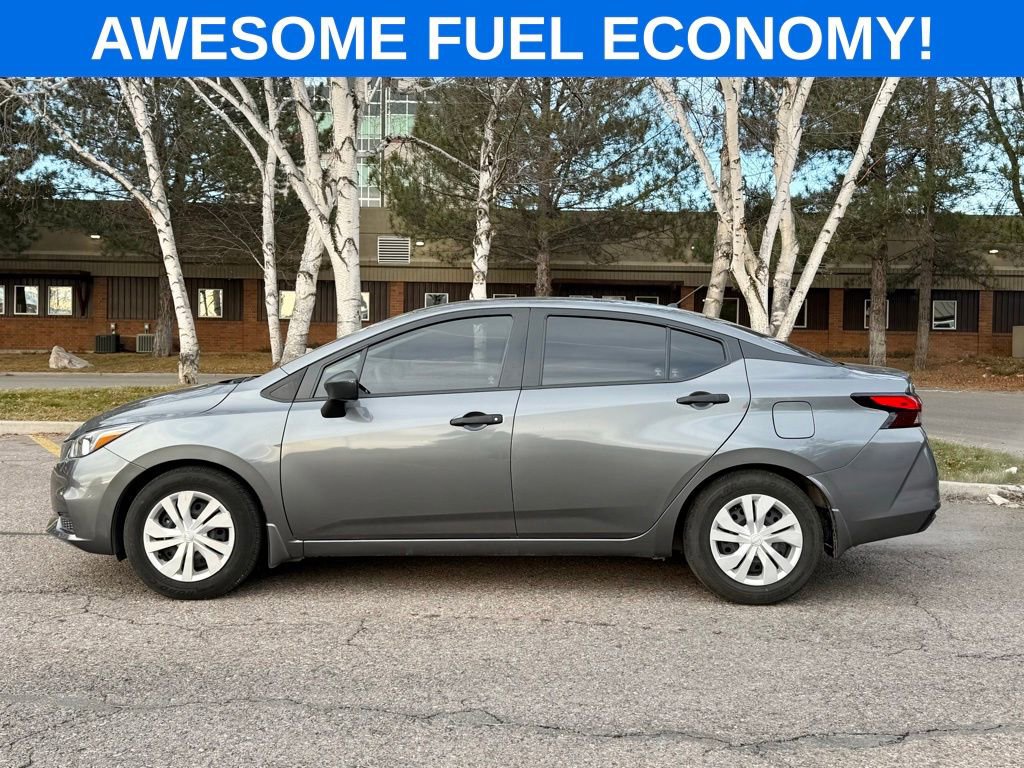 Used 2021 Nissan Versa S image 3