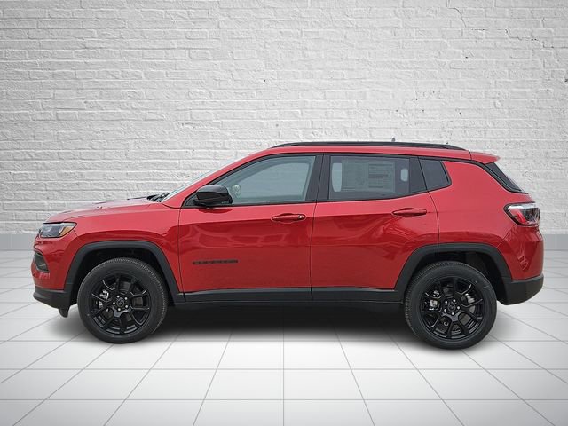 New 2026 Jeep Compass Latitude image 2