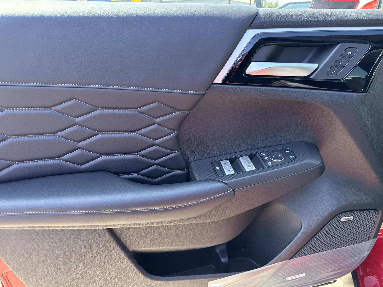 New 2025 Mitsubishi Outlander SEL image 15