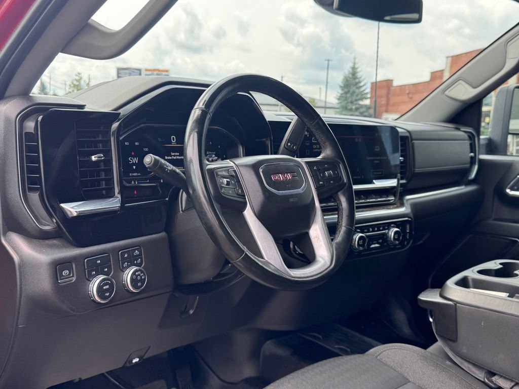 Used 2024 GMC Sierra 2500 SLE AWD/4WD image 9