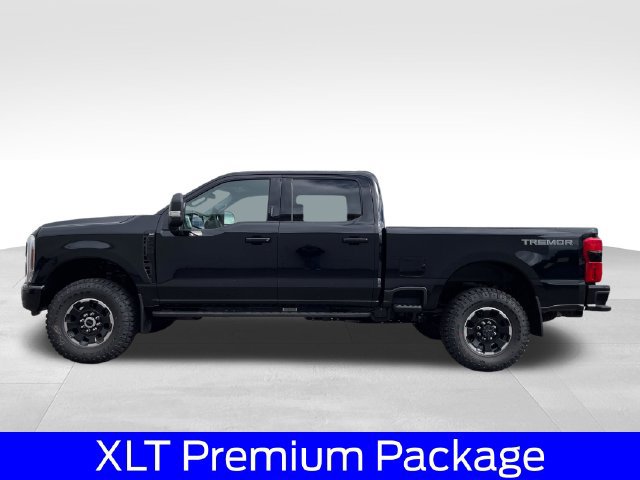 New 2027 Ford F250 XLT w/ XLT Premium Package AWD/4WD image 2