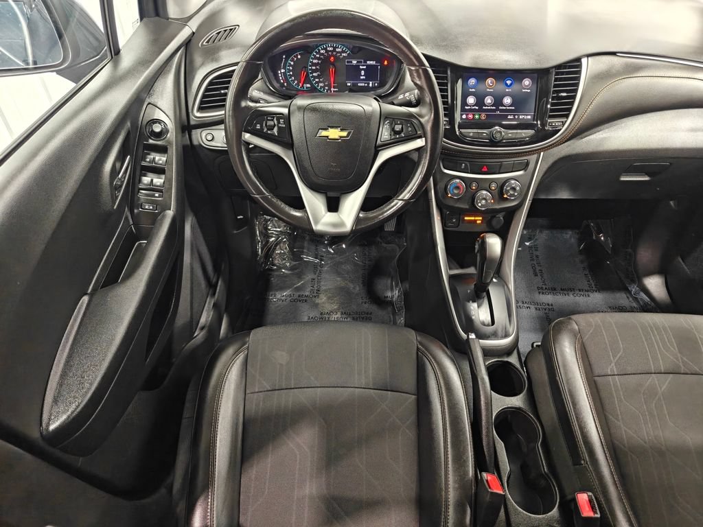 Used 2022 Chevrolet Trax LT w/ Driver Confidence Package AWD/4WD image 4