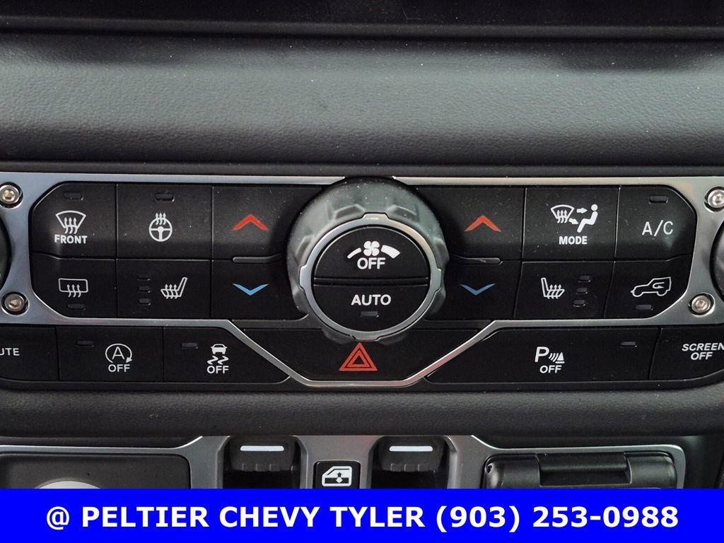Used 2025 Jeep Wrangler Unlimited Rubicon AWD/4WD image 29