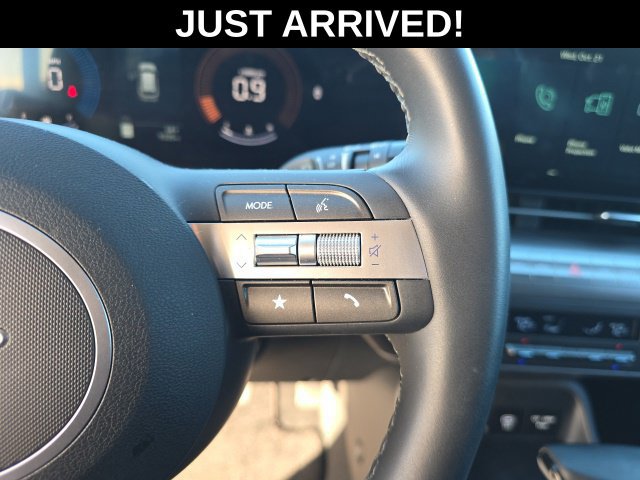 Certified 2025 Hyundai Kona SEL FWD image 12