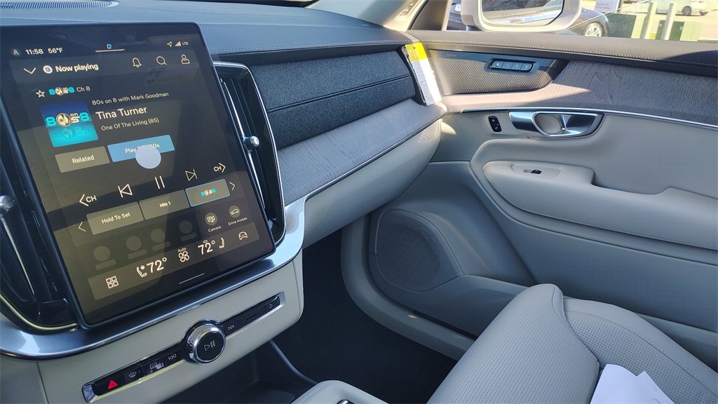 New 2026 Volvo XC90 B6 Ultra image 25