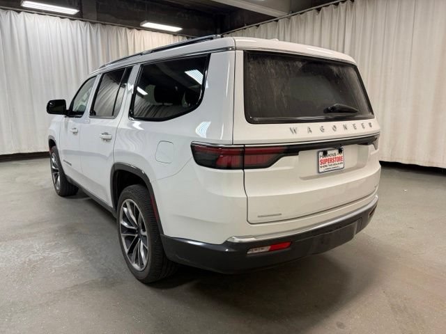 Used 2022 Jeep Wagoneer Series III w/ Premium Group I AWD/4WD image 8