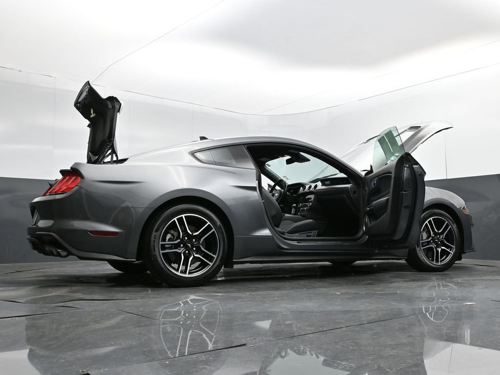 Used 2021 Ford Mustang GT Premium w/ Equipment Group 401A RWD image 32