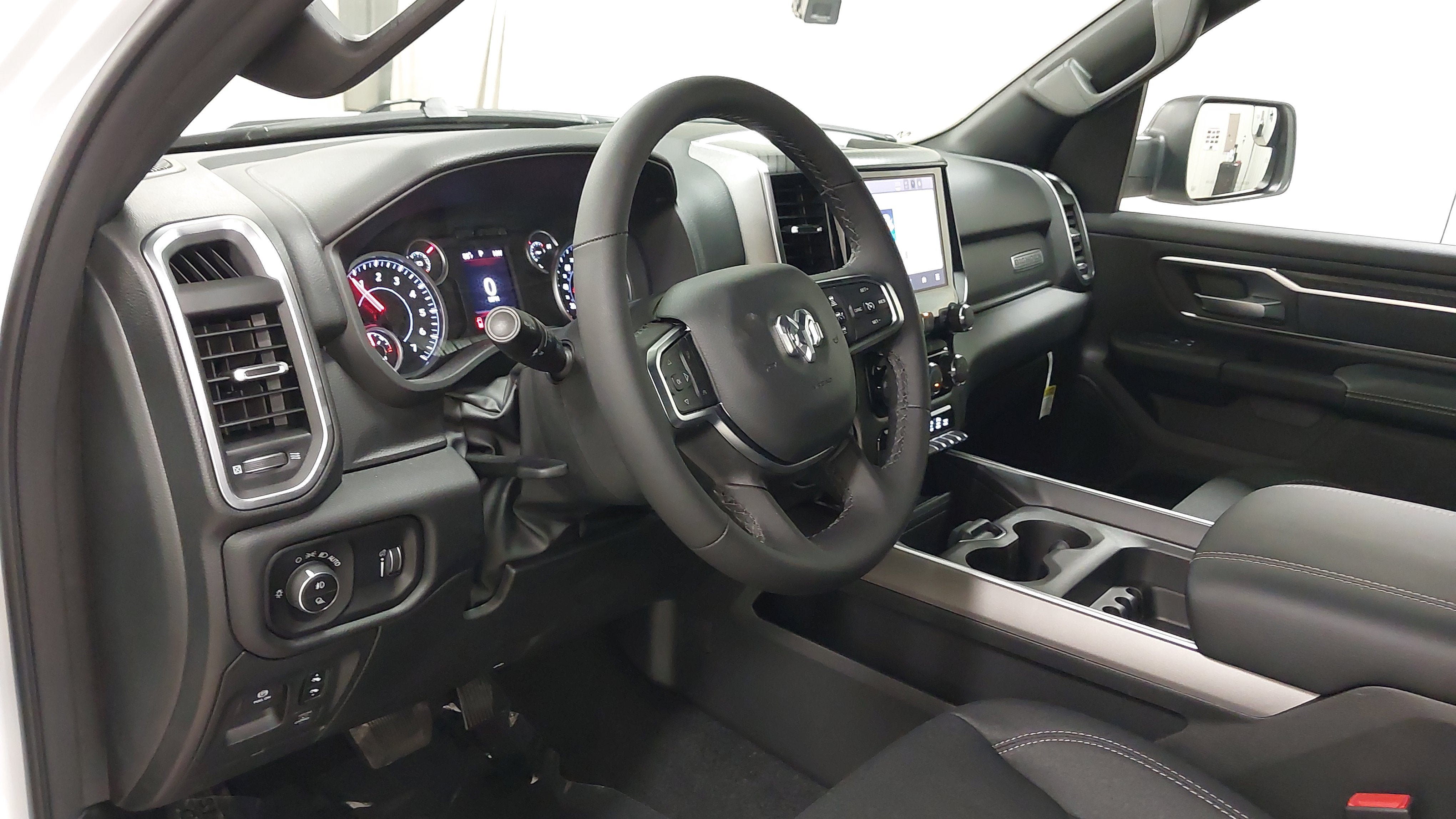 New 2026 RAM 1500 Big Horn AWD/4WD image 18