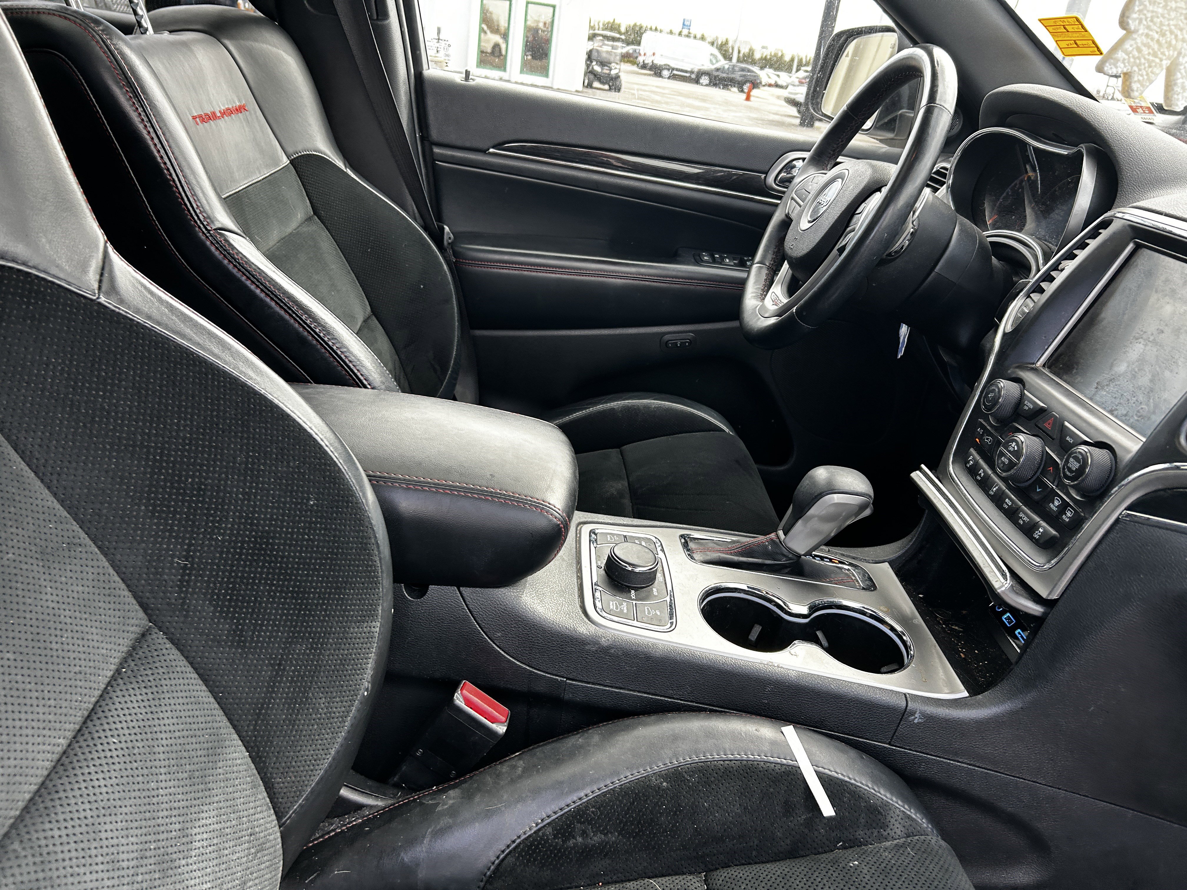 Used 2017 Jeep Grand Cherokee Trailhawk w/ Trailhawk Luxury Group image 11