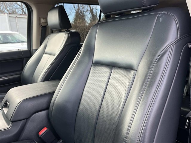Used 2024 Ford Expedition Max XLT image 30