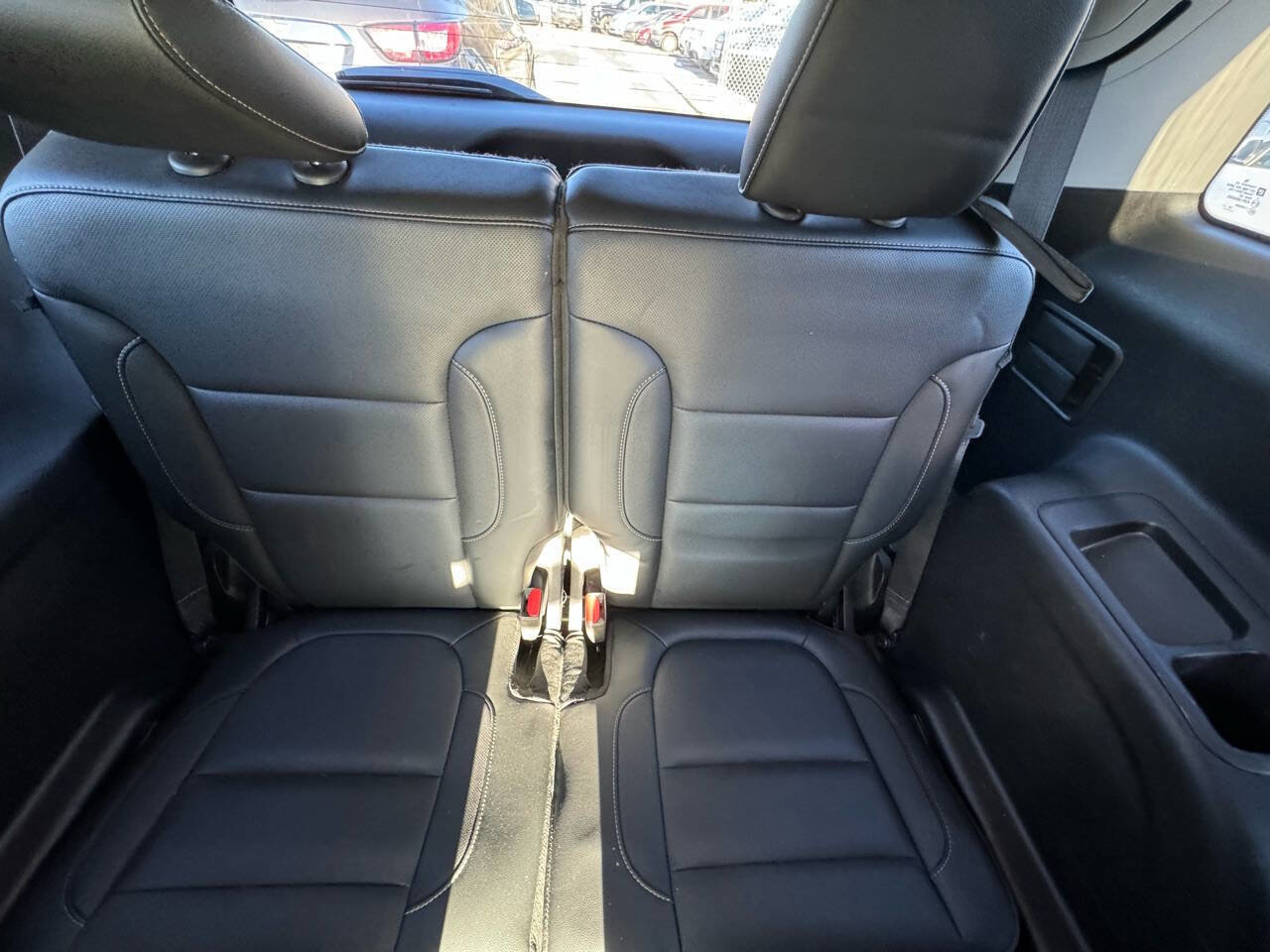 Used 2019 GMC Acadia SLT FWD image 13