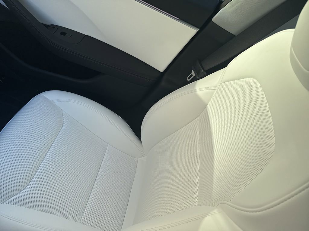 Used 2024 Tesla Model 3 Standard Range image 16