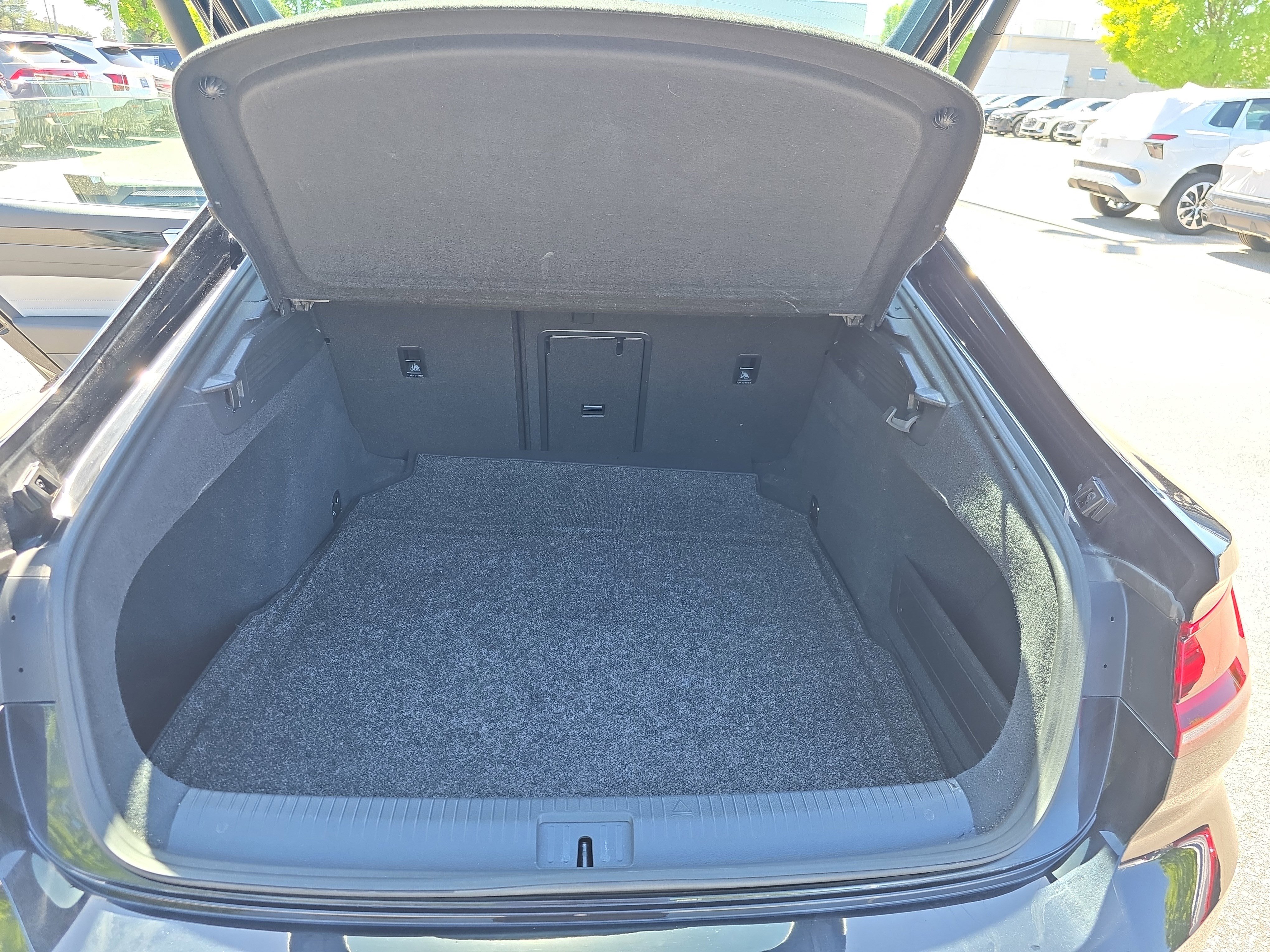 Used 2023 Volkswagen Arteon SEL Premium AWD/4WD image 13